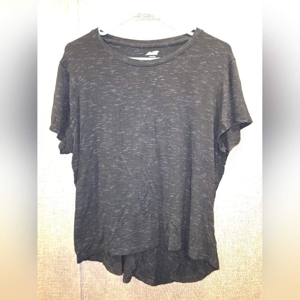 Avia Black and Gray Crew Neck Shirt XL